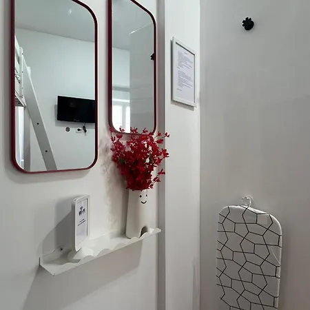 Alcantara Red Apartment *